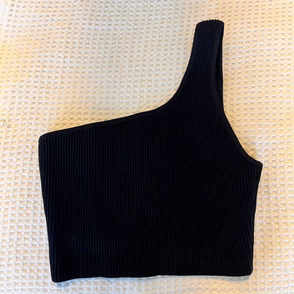 Babaton Black One-Shoulder Ribbed Crop Top